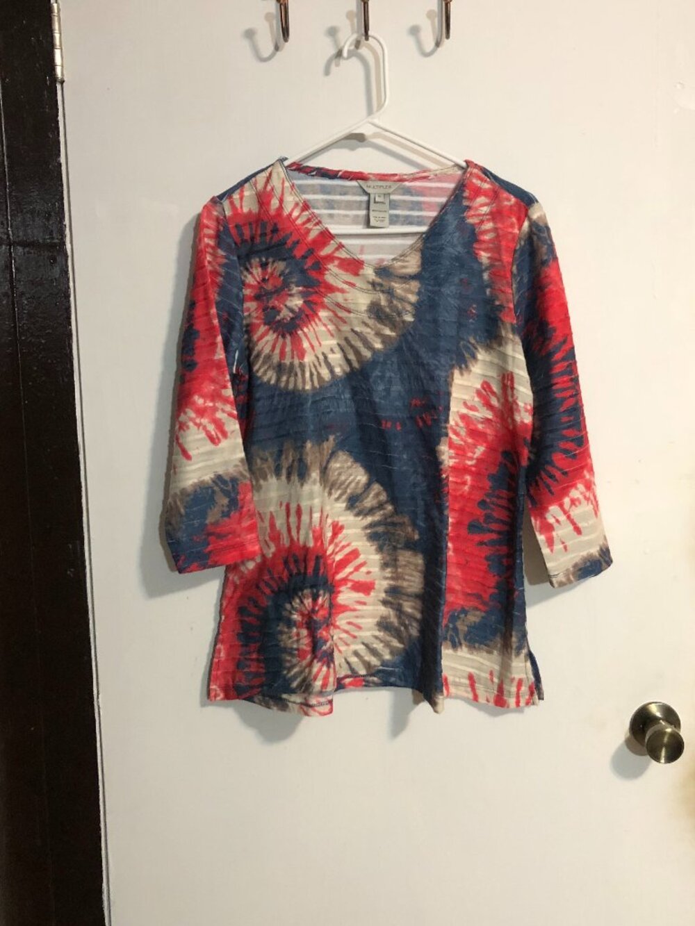 Multiples Red, White Blue Pullover Women’s Shirt, Size Medium